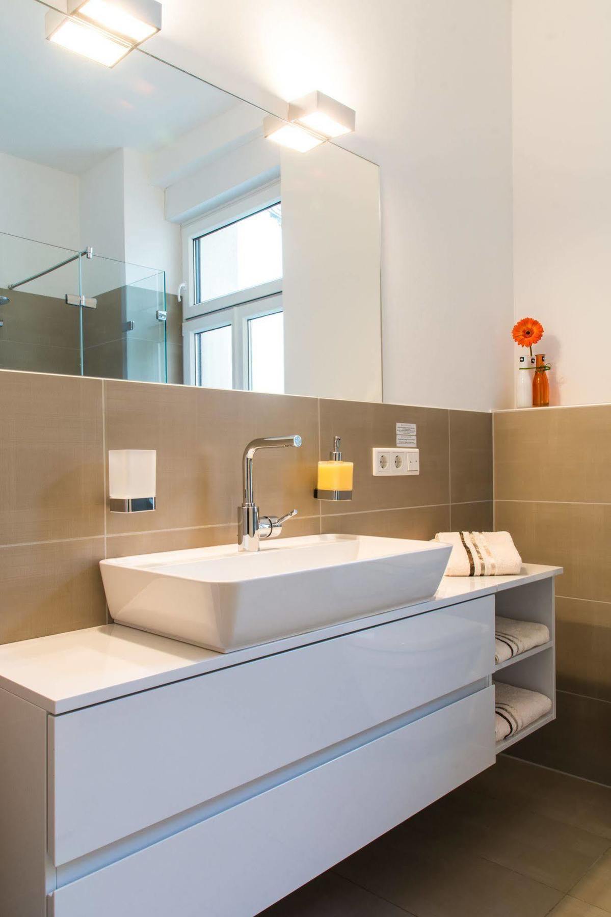 Helvetia Suites Düsseldorf Zewnętrze zdjęcie
