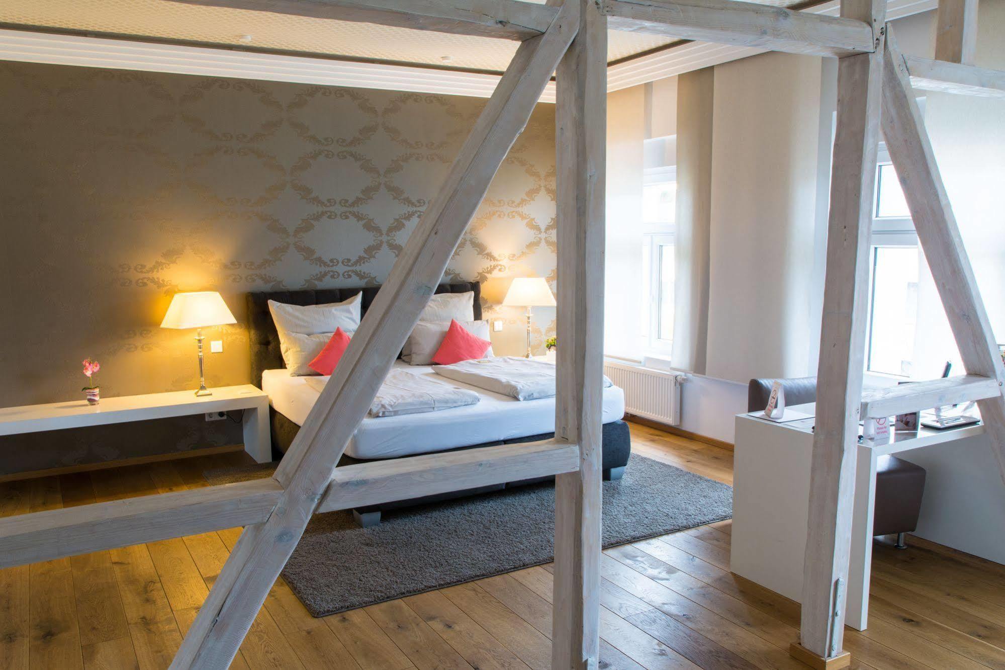 Helvetia Suites Düsseldorf Zewnętrze zdjęcie