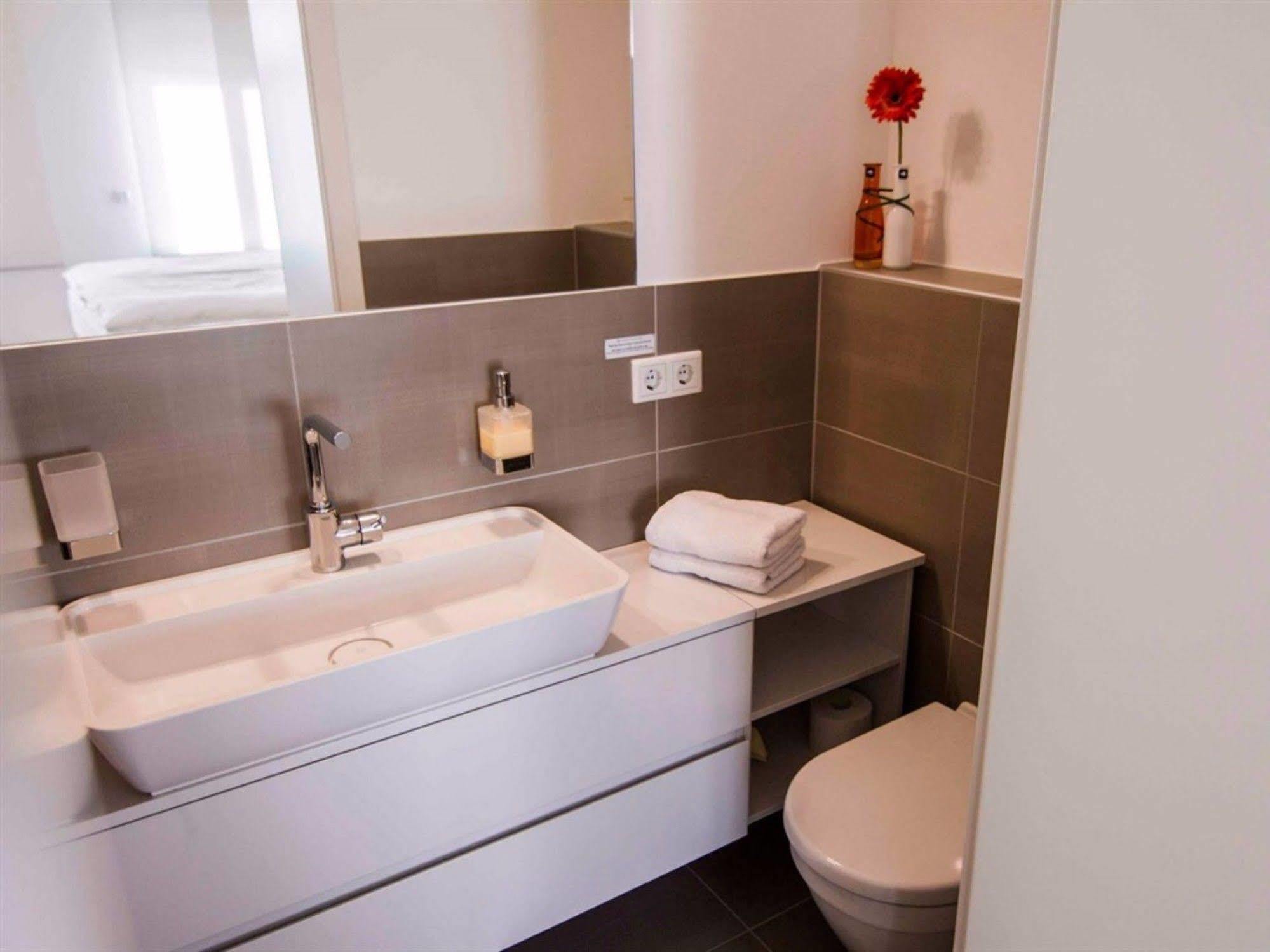 Helvetia Suites Düsseldorf Zewnętrze zdjęcie